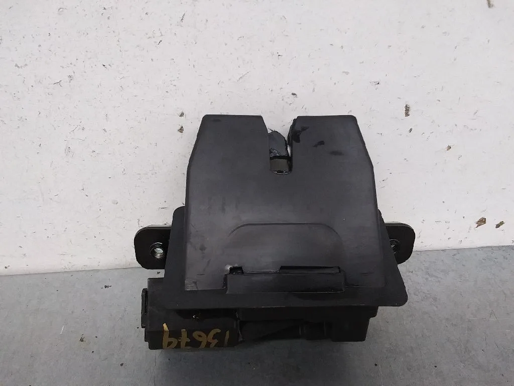 Cerradura Maletero / Porton para Ford Fiesta (Ccn)