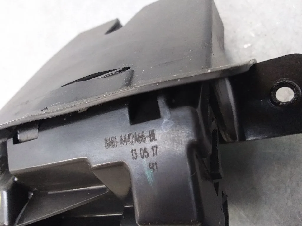 Cerradura Maletero / Porton para Ford Fiesta (Ccn)