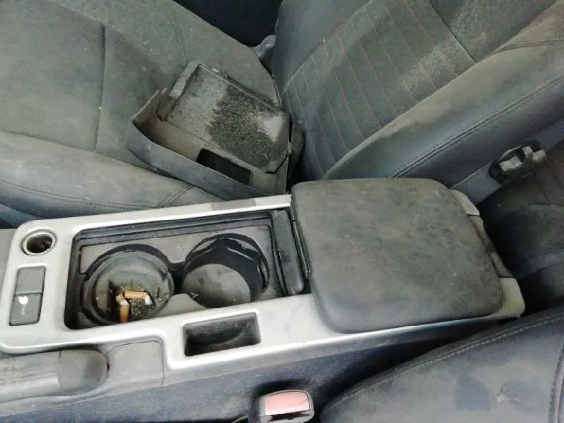 Apoyabrazos Central para Volvo C30