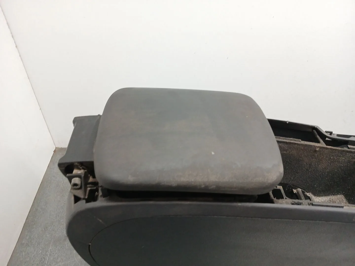 Apoyabrazos Central para Volvo C30