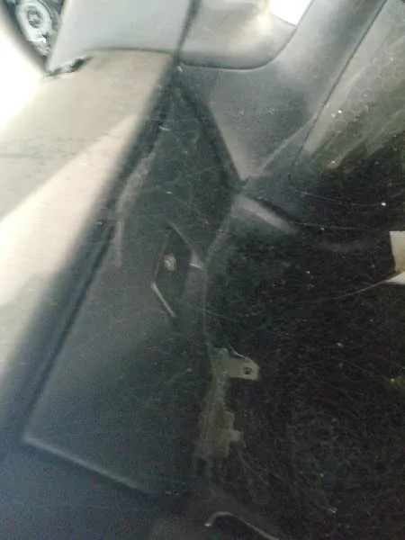Guantera para Volvo C30