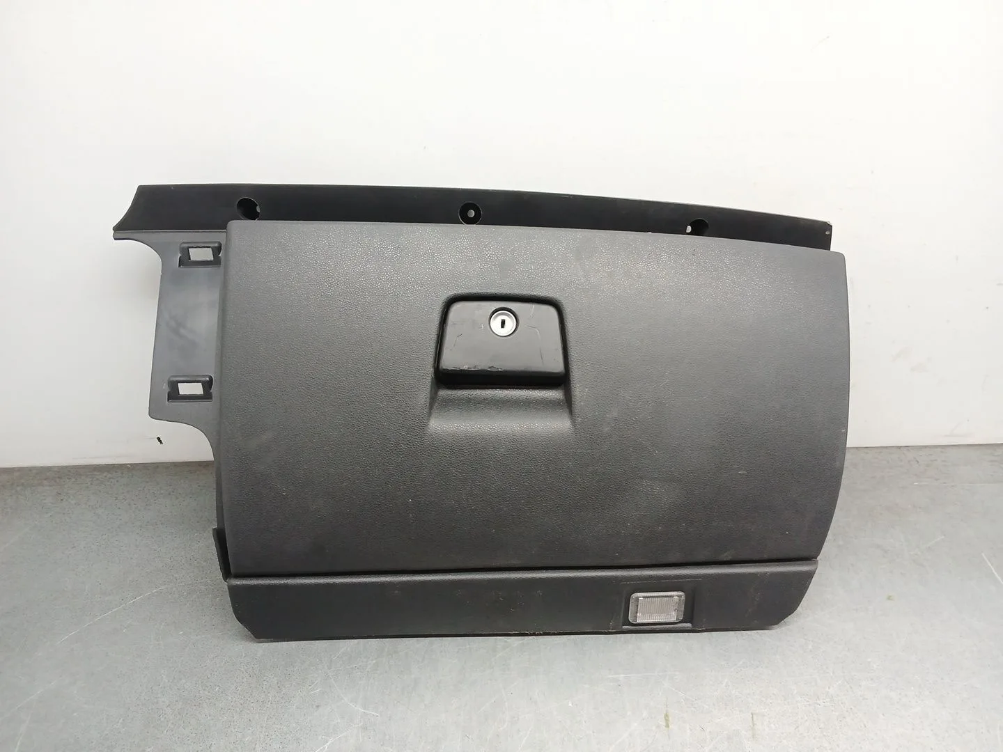 Guantera para Volvo C30