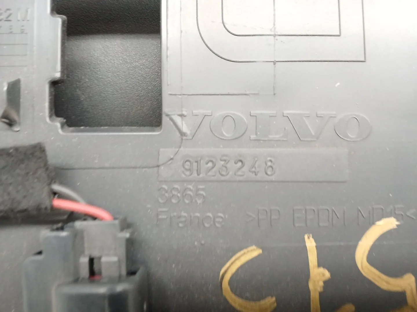 Guantera para Volvo C30