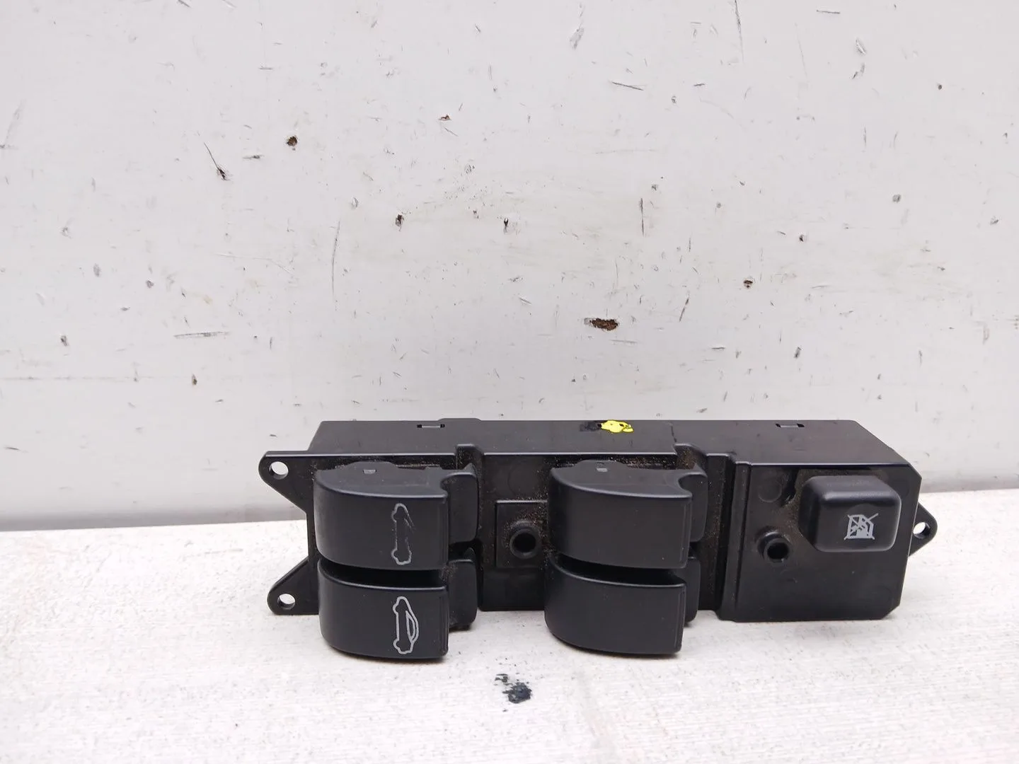 Mando Elevalunas Delantero Izquierdo para Mitsubishi Colt Cabrio Czc