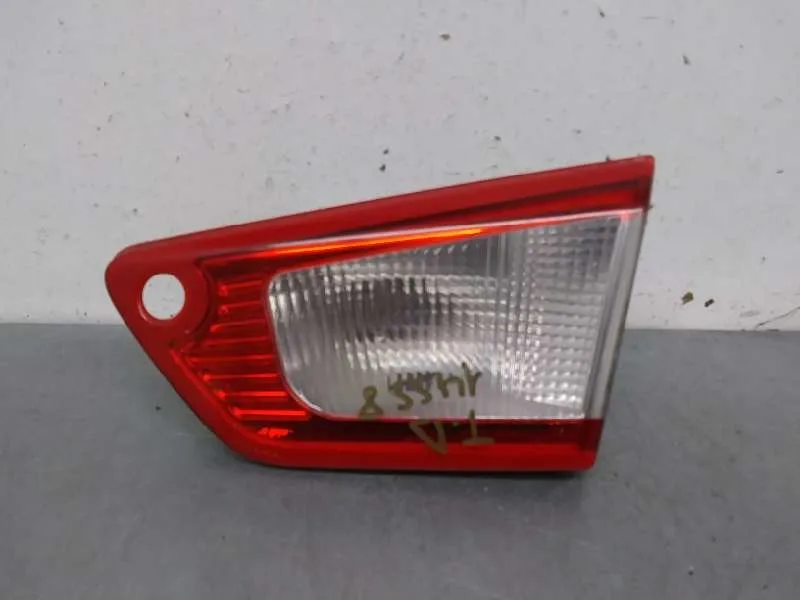 Piloto Trasero Derecho Interior para Mitsubishi Colt Cabrio Czc