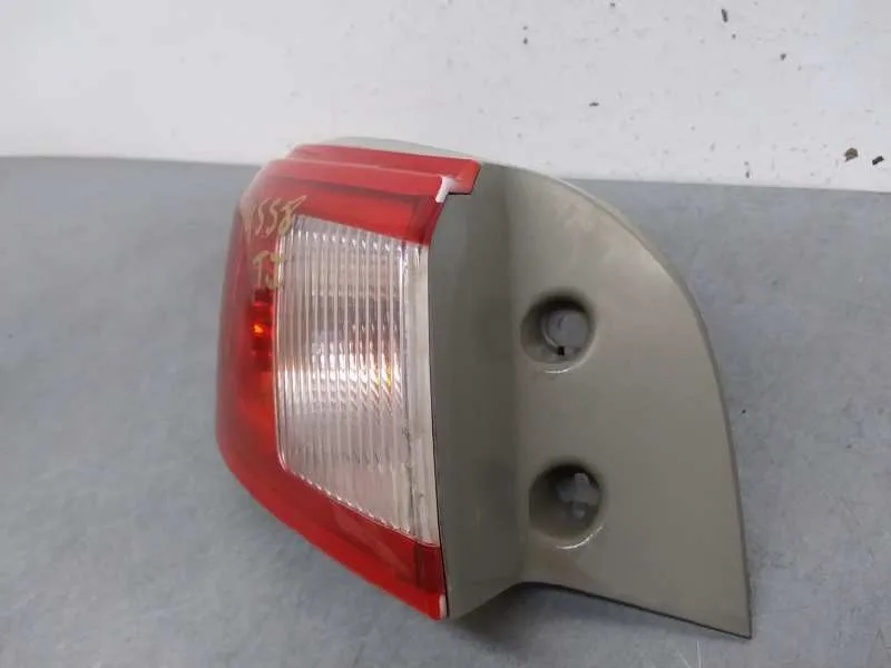 Piloto Trasero Izquierdo para Mitsubishi Colt Cabrio Czc