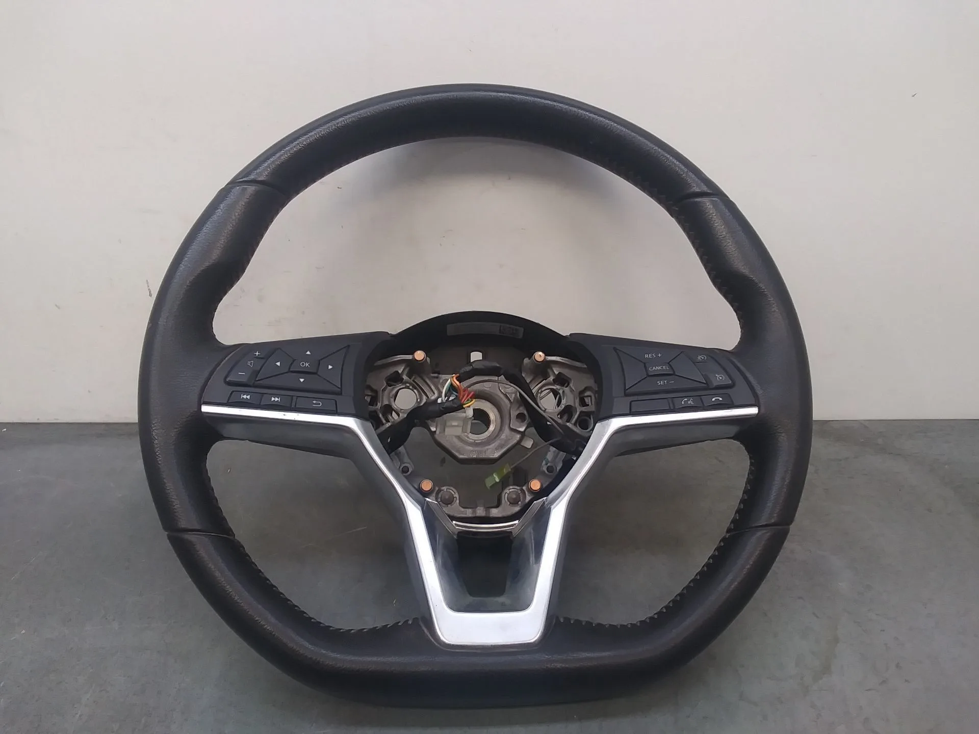 Volante para Nissan Micra V (K14)