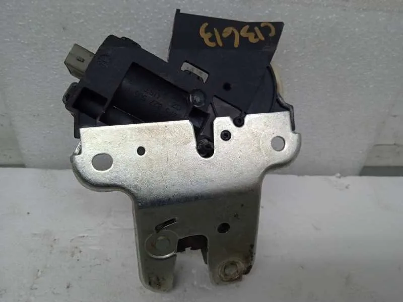 Cerradura Maletero / Porton para Audi A6 Berlina (4F2)
