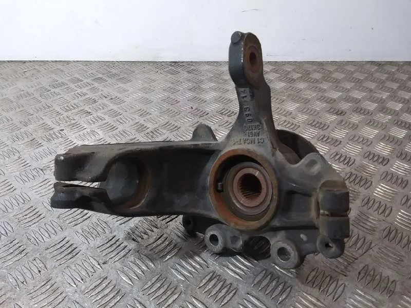 Mangueta Delantera Derecha para Ford Focus Lim. (Cb8)