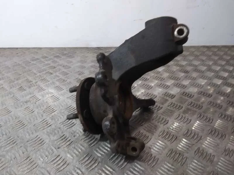 Mangueta Delantera Derecha para Ford Focus Lim. (Cb8)