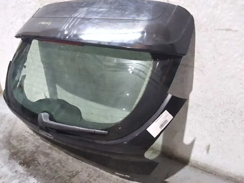 Porton Trasero para Ford Focus Lim.