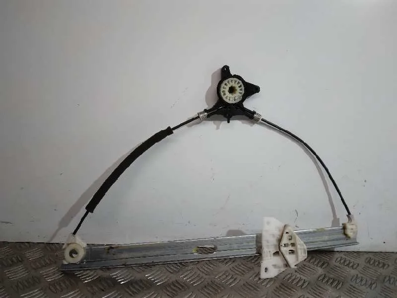 Elevalunas Delantero Derecho para Mazda 5 Berl. (Cr)