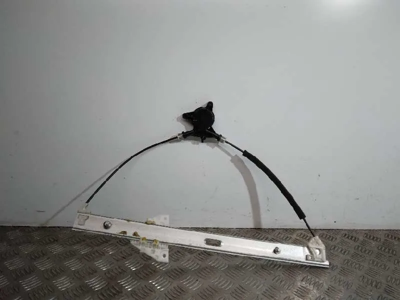 Elevalunas Delantero Derecho para Mazda 5 Berl. (Cr)