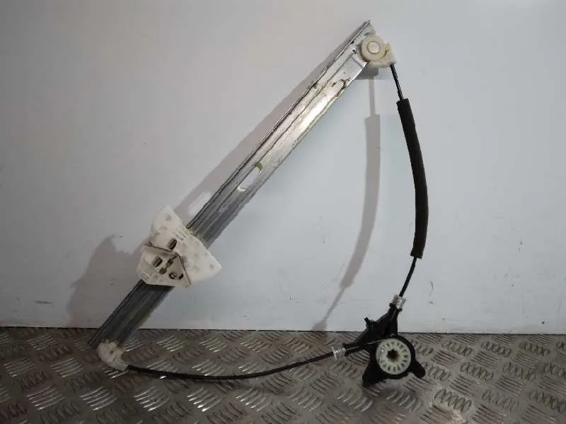 Elevalunas Delantero Derecho para Mazda 5 Berl. (Cr)