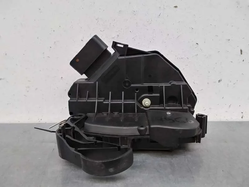 Cerradura Puerta Delantera Izquierda para Ford Focus Lim.