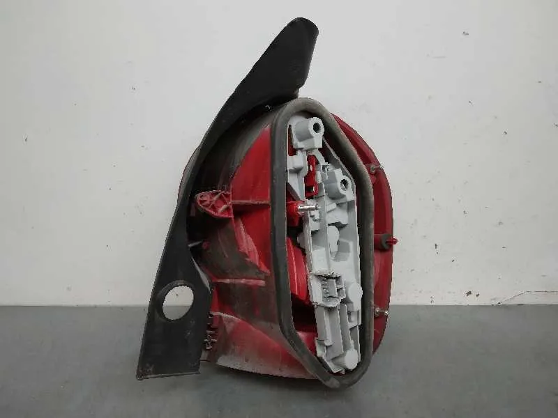 Piloto Trasero Izquierdo para Renault Modus