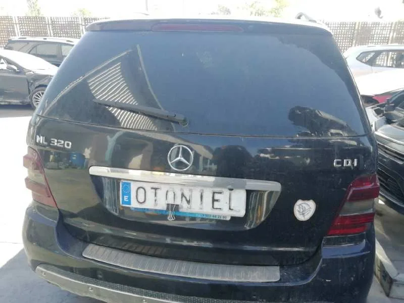 Porton Trasero para Mercedes-Benz Clase M (W164)
