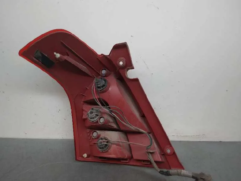 Piloto Trasero Derecho para Suzuki Swift Berlina (Mz)