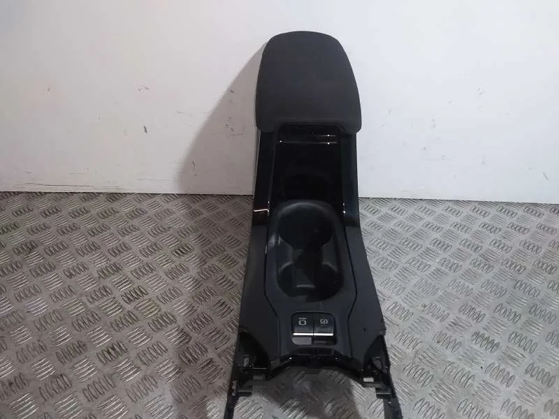 Apoyabrazos Central para Toyota Corolla (E18)