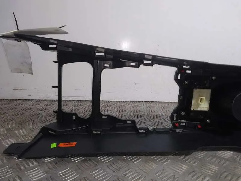 Apoyabrazos Central para Toyota Corolla (E18)