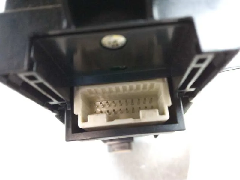 Mando Elevalunas Delantero Izquierdo para Toyota Corolla (E18)
