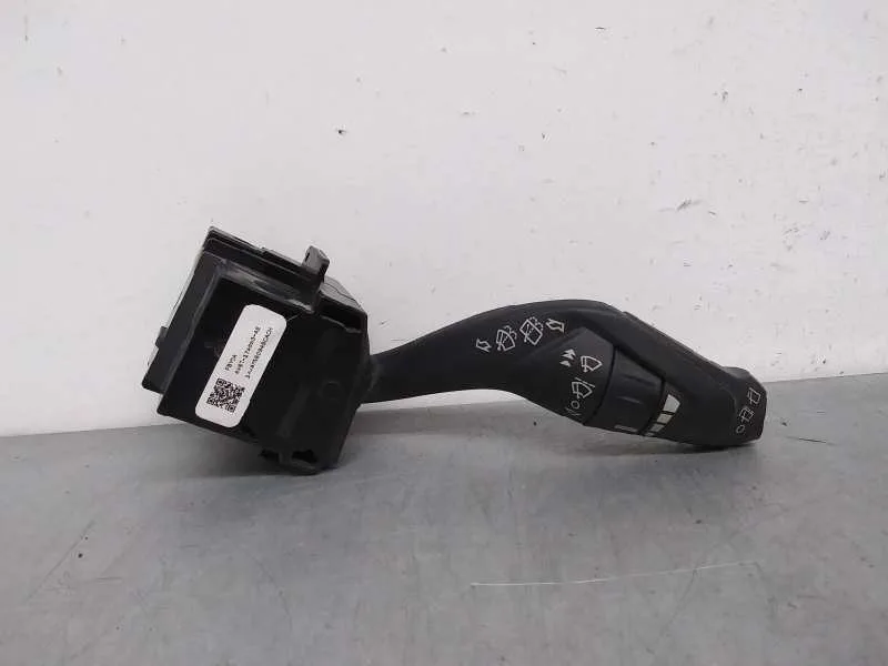 Mando Limpia para Ford Focus Lim. (Cb8)