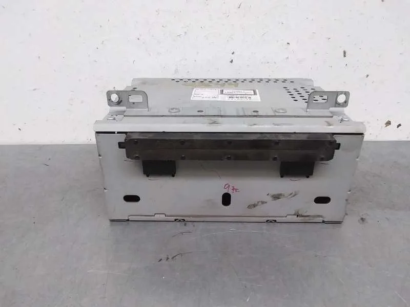 Sistema Audio / Radio Cd para Ford Focus Lim. (Cb8)