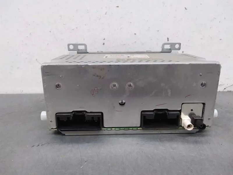 Sistema Audio / Radio Cd para Ford Focus Lim. (Cb8)