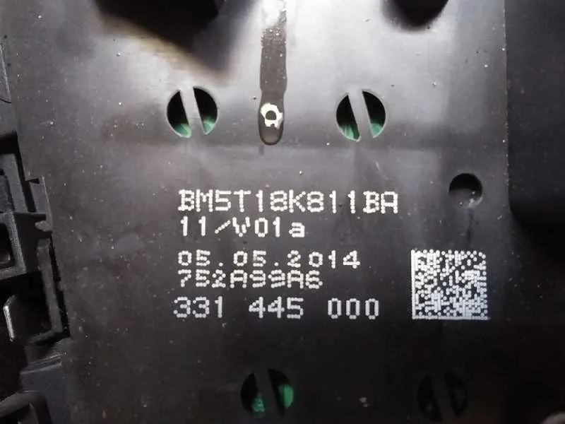 Sistema Audio / Radio Cd para Ford Focus Lim. (Cb8)