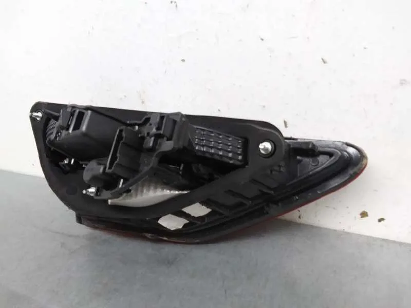 Piloto Trasero Derecho Interior para Seat Leon (5F1)