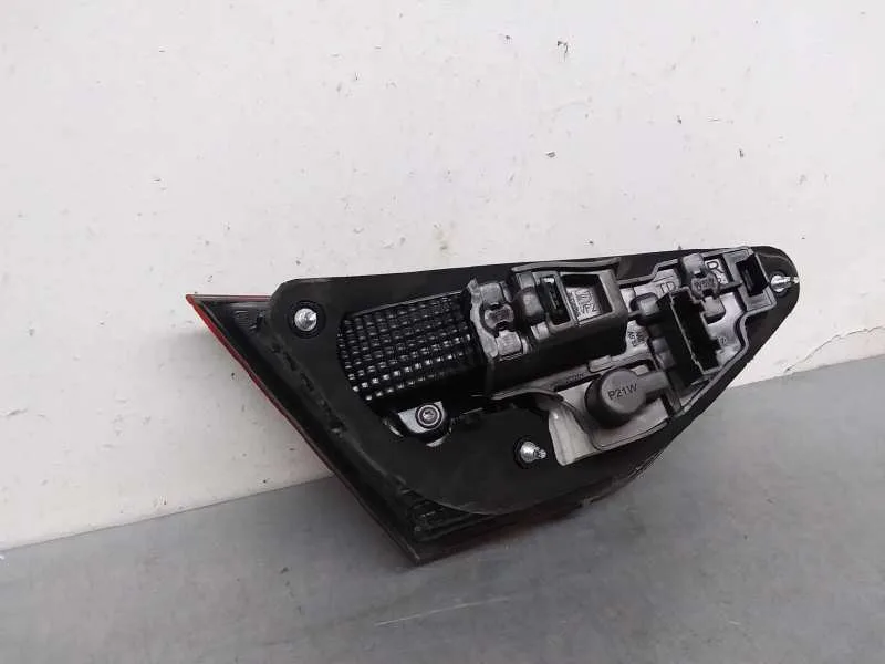 Piloto Trasero Derecho Interior para Seat Leon (5F1)