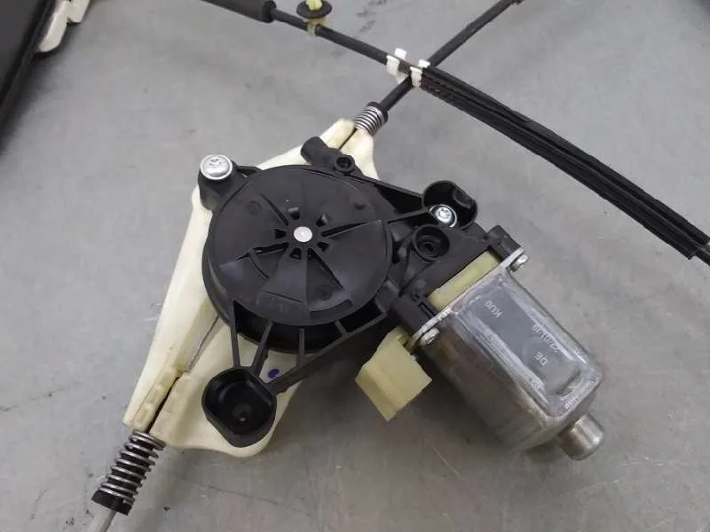 Elevalunas Delantero Derecho para Seat Leon (5F1)