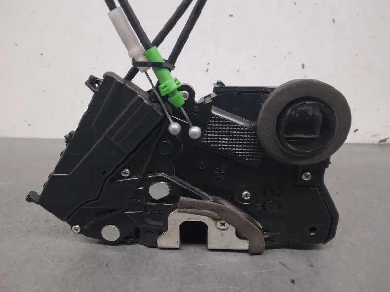 Cerradura Puerta Delantera Derecha para Toyota Yaris