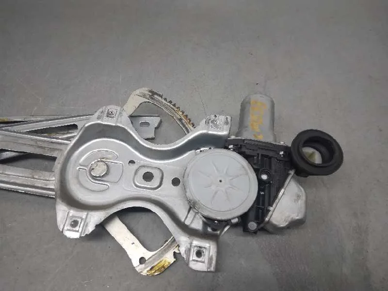 Elevalunas Delantero Izquierdo para Toyota Yaris