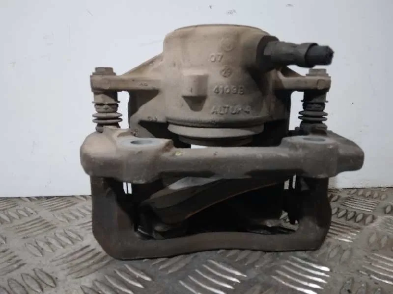 Pinza Freno Delantera Izquierda para Mercedes-Benz Clase C (W204) Berlina