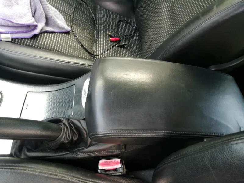 Apoyabrazos Central para Peugeot 407
