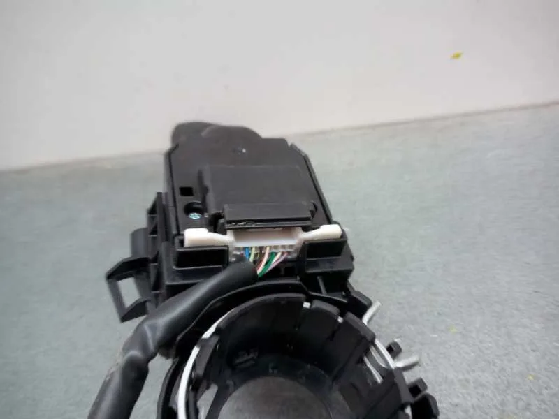 Mando Limpia para Toyota Corolla (E18)