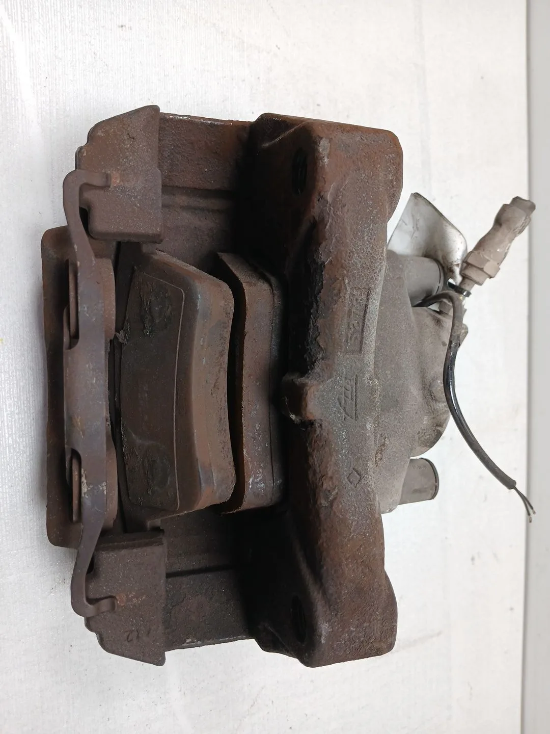 Pinza Freno Delantera Izquierda para Volkswagen Touareg (7La)
