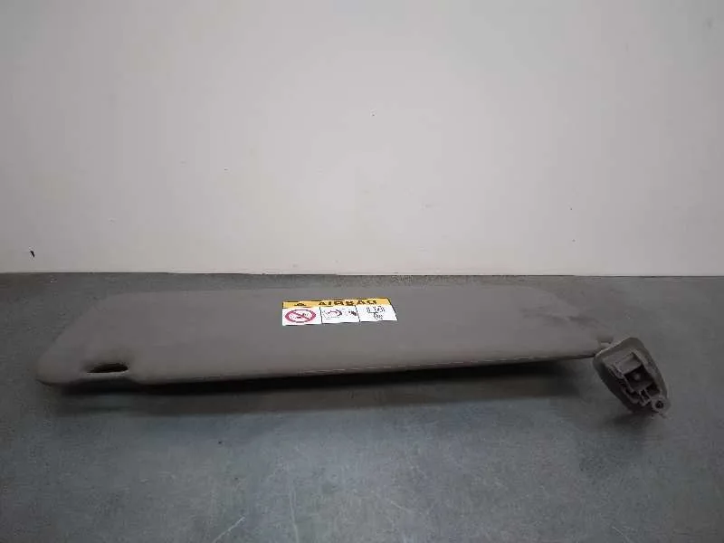 Parasol Derecho para Nissan Nv 400
