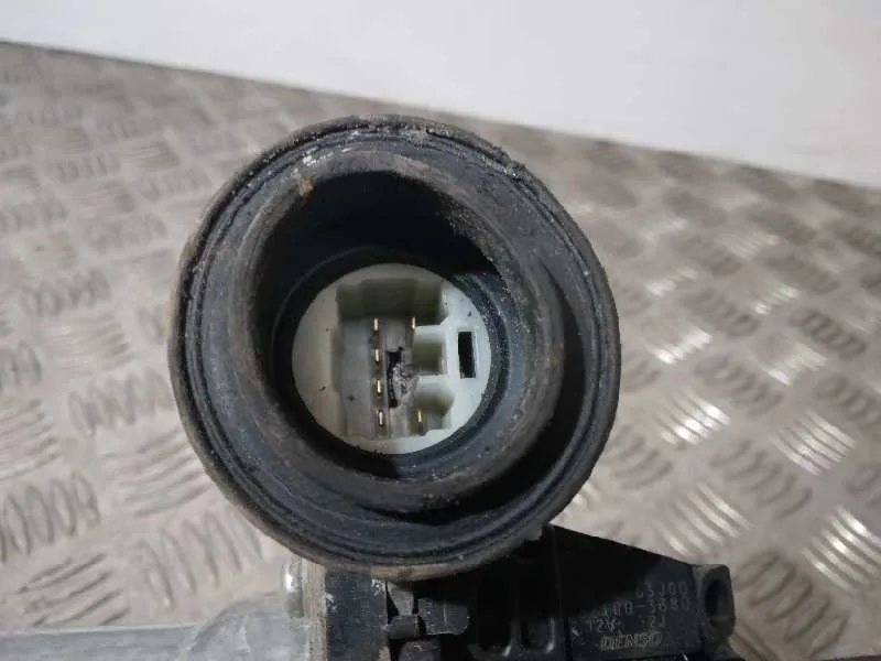 Elevalunas Delantero Izquierdo para Suzuki Swift Berlina (Mz)
