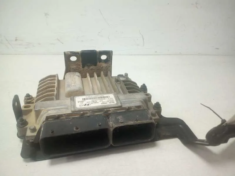 Centralita Motor Uce para Hyundai I20