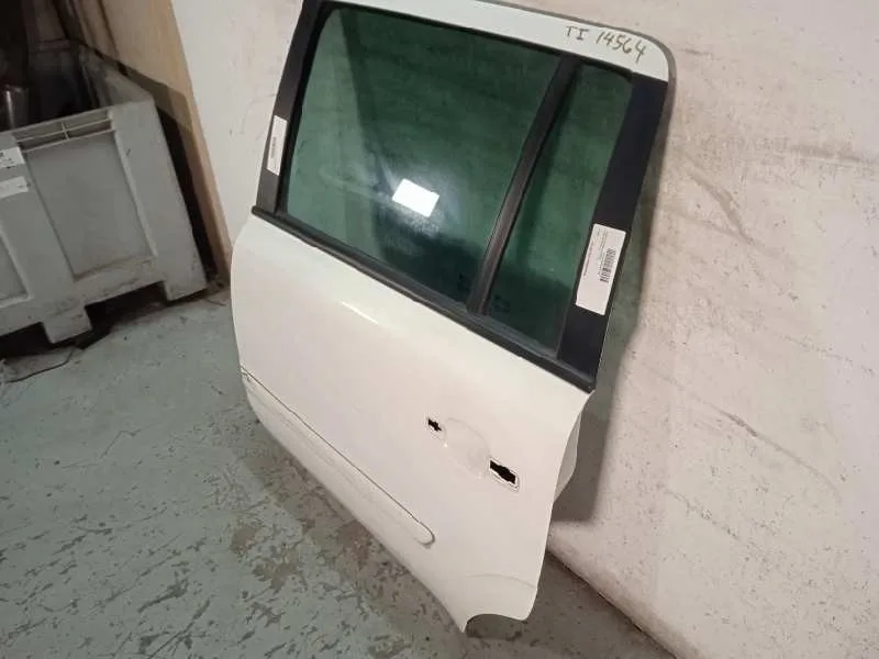 Puerta Trasera Izquierda para Opel Zafira B
