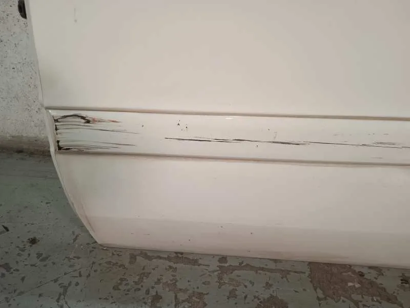 Puerta Trasera Izquierda para Opel Zafira B