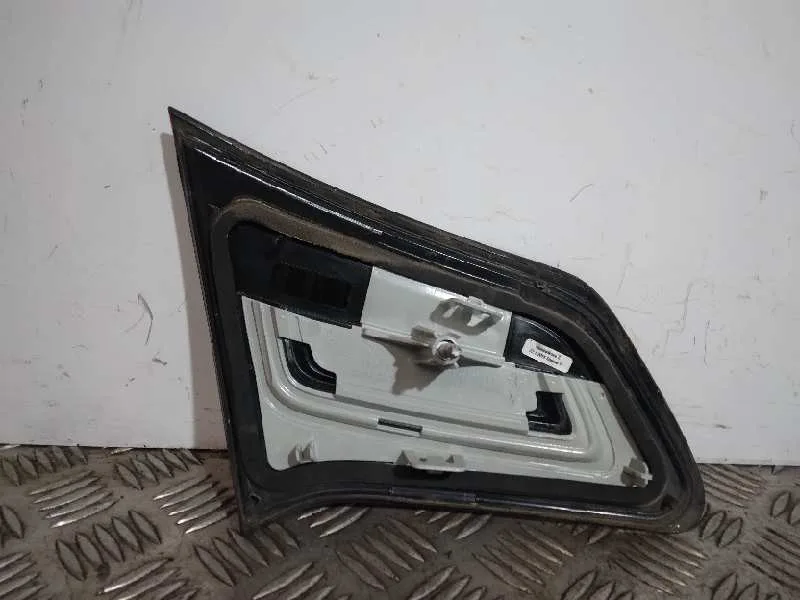Piloto Trasero Derecho Interior para Citroën C4 Lim.