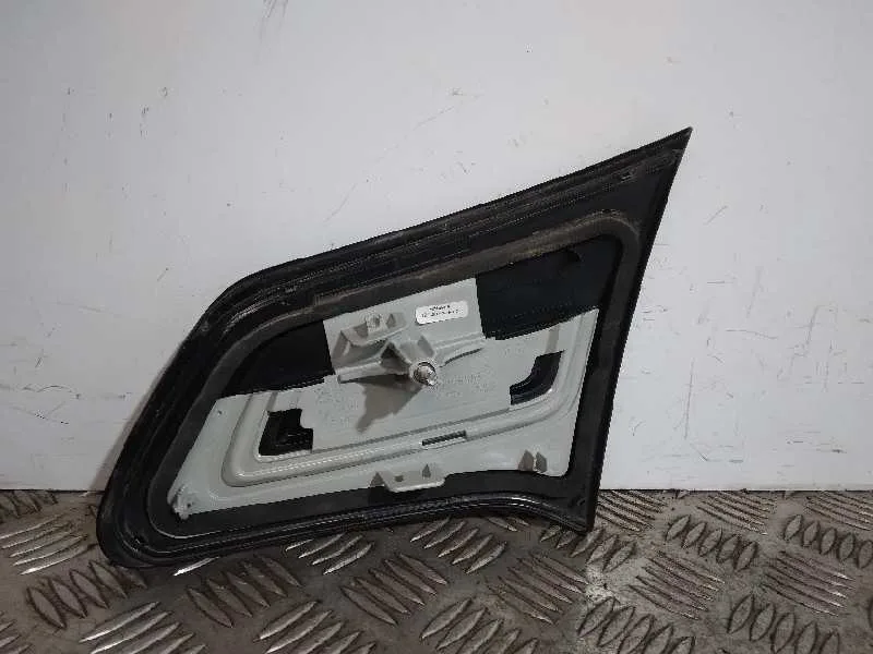 Piloto Trasero Izquierdo Interior para Citroën C4 Lim.