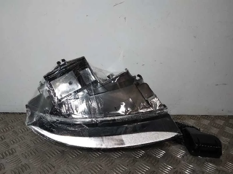 Faro Izquierdo para Audi A4 Berlina (8E)