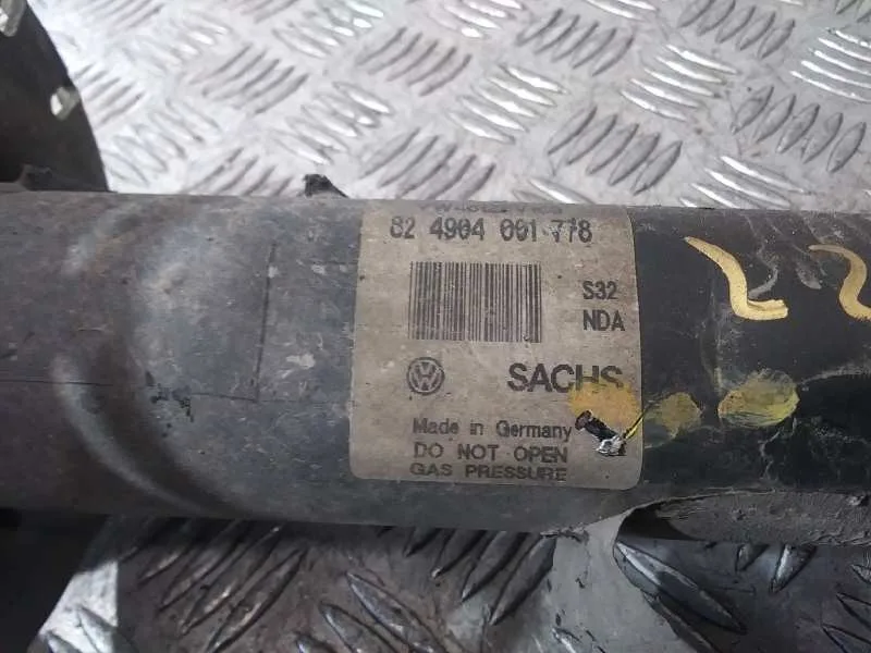 Amortiguador Delantero Izquierdo para Volkswagen Passat Variant (365)