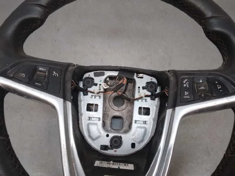 Volante para Opel Astra J Lim.