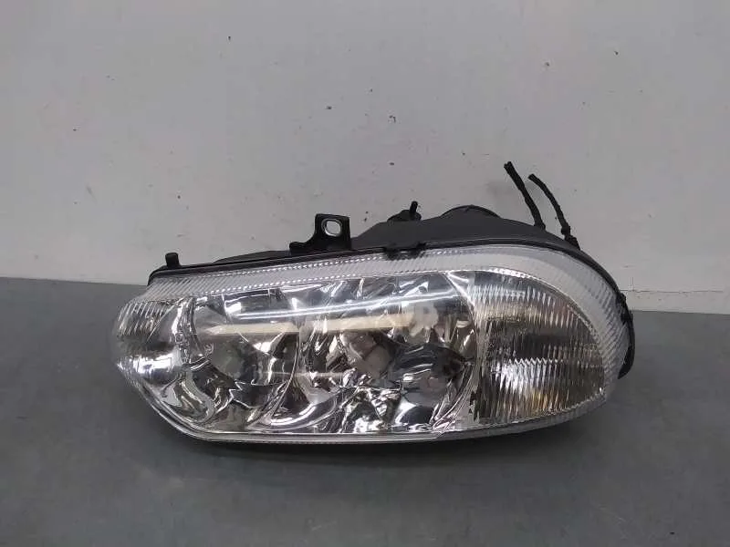 Faro Izquierdo para Alfa Romeo 156 (116)