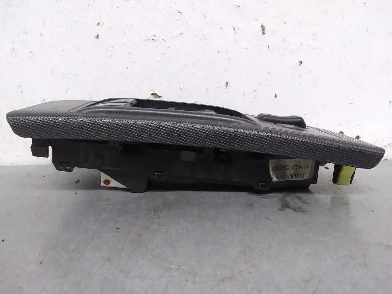 Mando Elevalunas Delantero Izquierdo para Toyota Corolla Verso (R1)